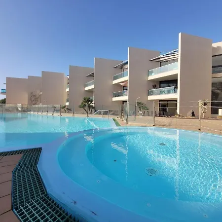 Apartment Cozy 1 Bedroom With Sea View *