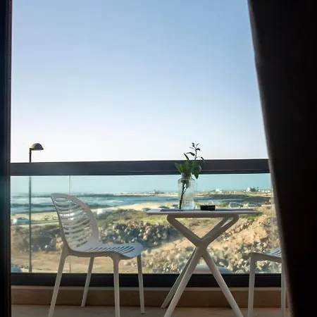 Cozy 1 Bedroom With Sea View アパート