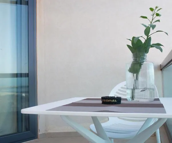 Appartamento Cozy 1 Bedroom With Sea View