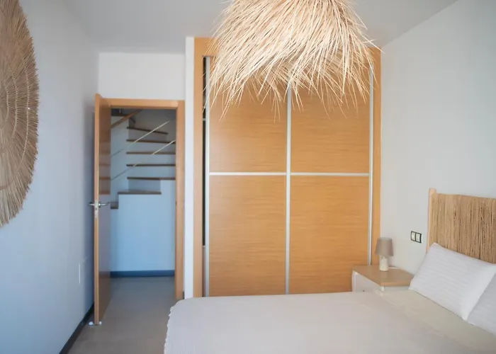 Cozy 1 Bedroom With Sea View *