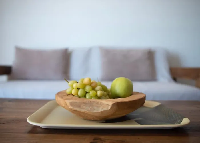 Cozy 1 Bedroom With Sea View شقة *